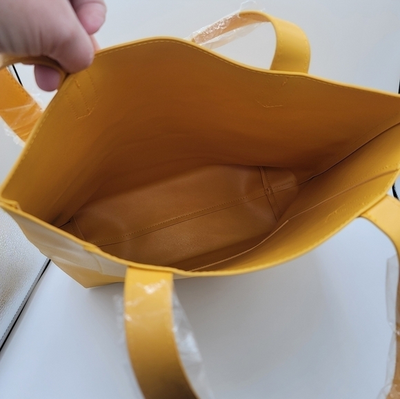 Saks Fifth Avenue Yellow PVC Tote NEW #1063 - Picture 8 of 10